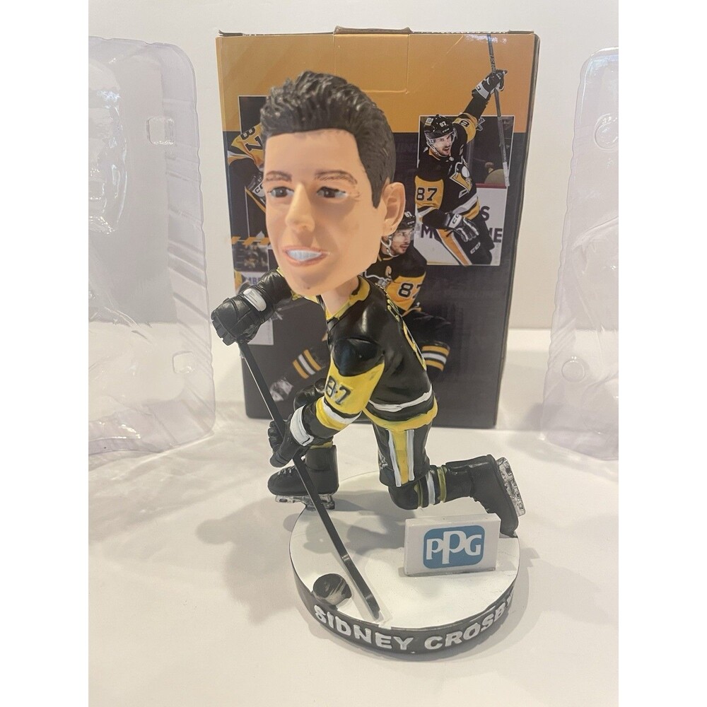 23/24 Pittsburgh Penguins Sidney Crosby SGA Bobblehead